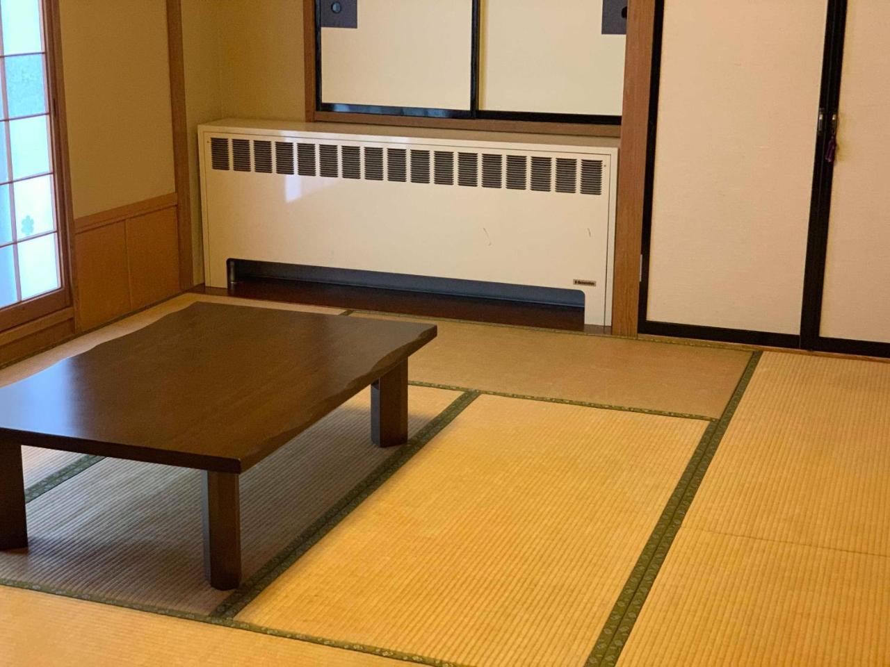苗場 スプリングス ホテル 湯沢市 エクステリア 写真